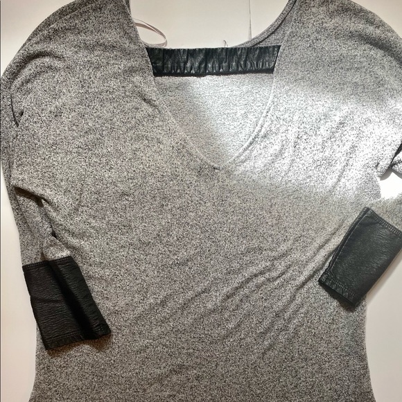 Dynamite 3/4 Sleeve Grey Top ! - Picture 4 of 5